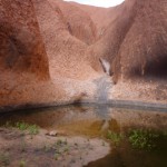 Ayers Rock - hier lebt die Regenbogenschlange
