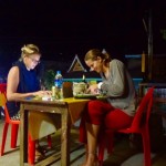 Fahrt nach Thailand  - immer fleißig beim Schreiben für unseren Blog
